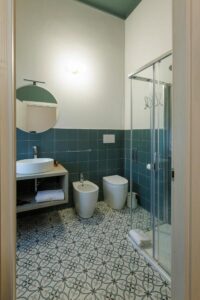 Camera Valigia – bagno privato con doccia